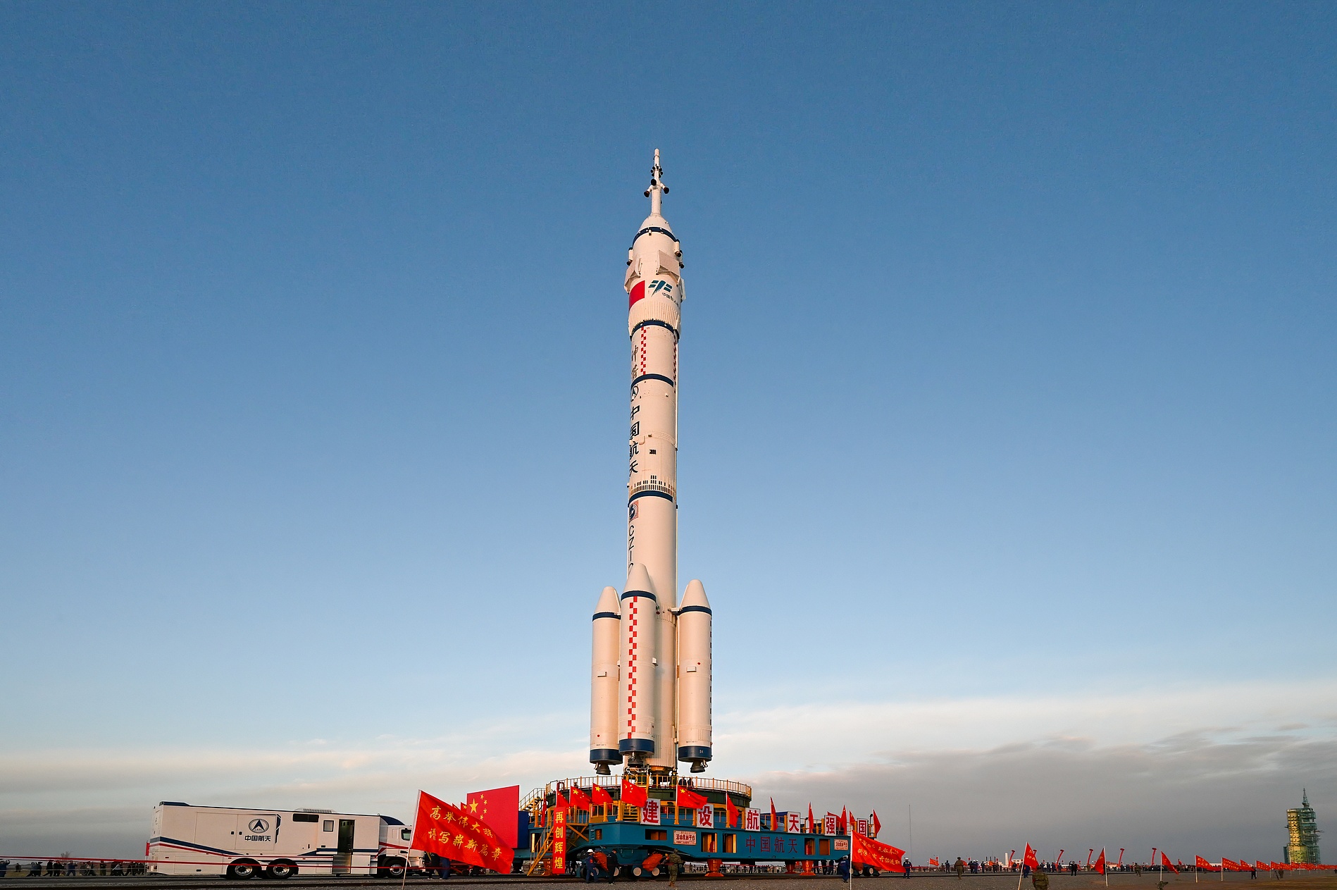 法国杯窗口期走向成谜,上海申花外线爆发,气氛紧张,数据趋势出现新变化(海权与制海权军职在线答案) 法国杯窗口期走向成谜,上海申花外线爆发,气氛紧张,数据趋势出现新变化(海权与制海权军职在线答案)