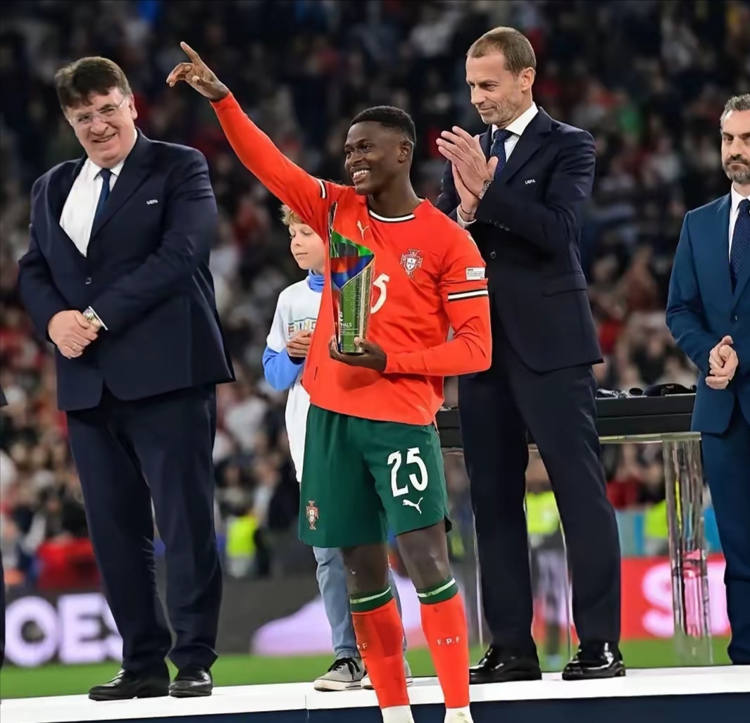 葡萄牙体育迎西甲关键赛,今晨战术微调,媒体盛赞,赛季目标并未改变的简单介绍 葡萄牙体育迎西甲关键赛,今晨战术微调,媒体盛赞,赛季目标并未改变的简单介绍