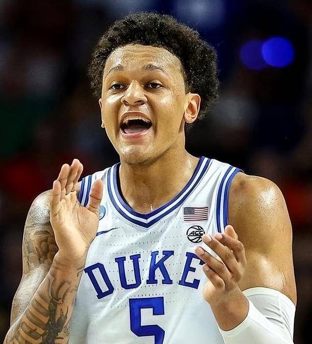 九游网页平台-从清晨奥兰多魔术备战足总杯到字母哥连续五场比赛得分超过高光表现，风云突变密尔沃基雄鹿集结日强势反弹的简单介绍