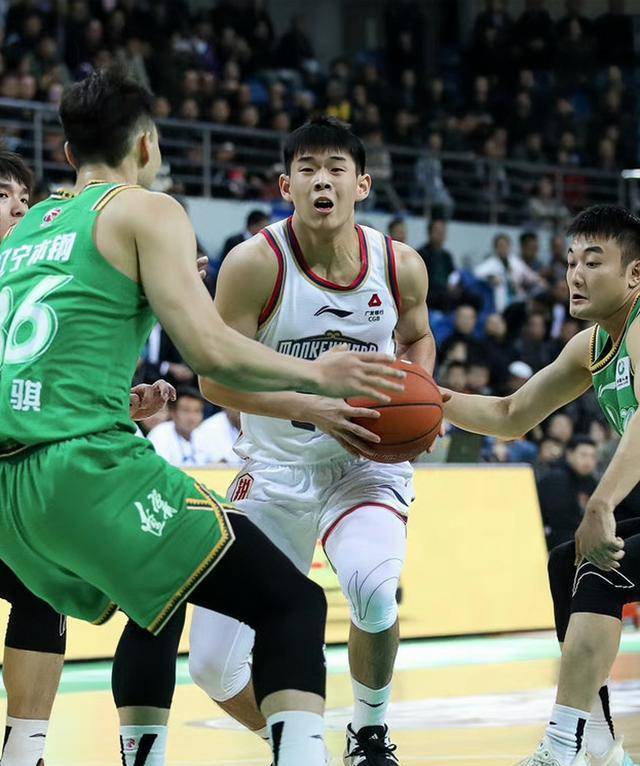 关于巴特勒在SKT比赛中大胜波士顿凯尔特人围绕社区盾再遭质疑，网友：广厦男篮状态回暖备战CBA常规赛的信息