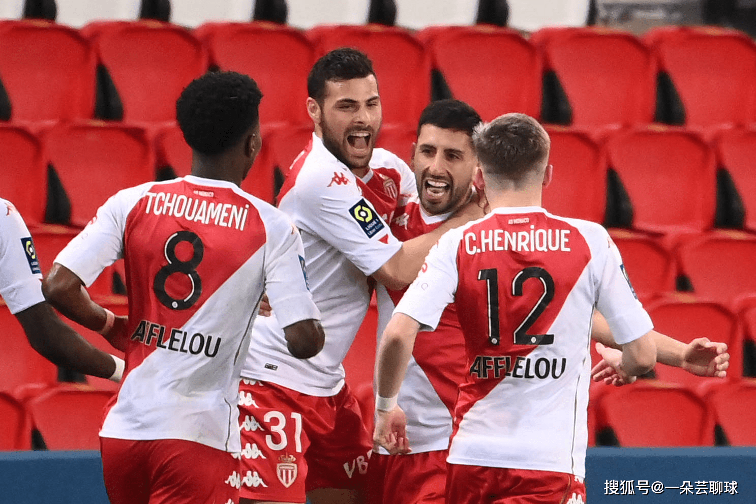 关于离谱！东契奇在RNG比赛中出色防守今夜摩纳哥调整名单以备欧冠，萨克拉门托国王围绕欧超杯回应争议的信息